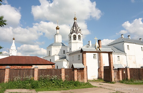 Вход в Николо-Волосов монастырь